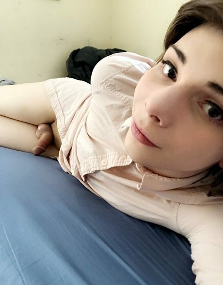 Abkazias model adult images