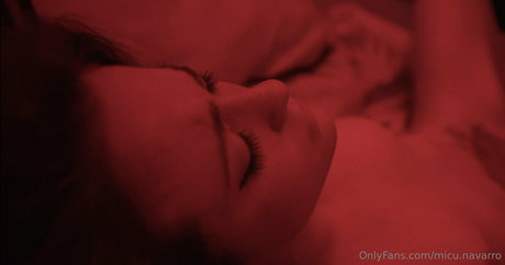 micu navarro perfect model picture