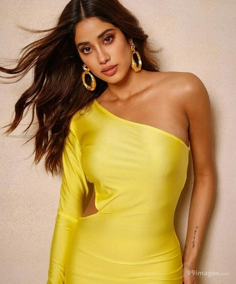 Janhvi Kapoor best star pictures