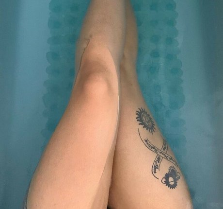 Zanderis Cosplay high quality actress image