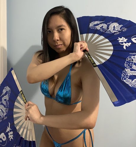 Zanderis Cosplay pretty model pic