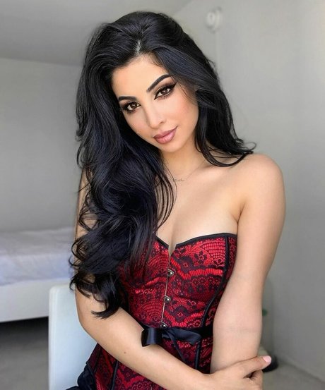 Elwa Saleh high quality pornstar archive