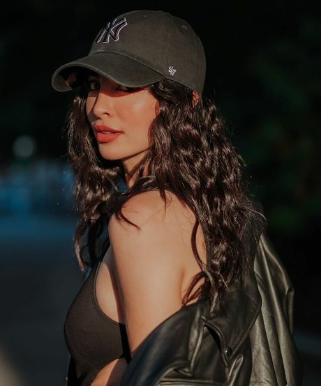 Elwa Saleh nudes actress images