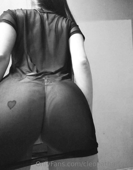 cleopathrafree nude pornstar pics