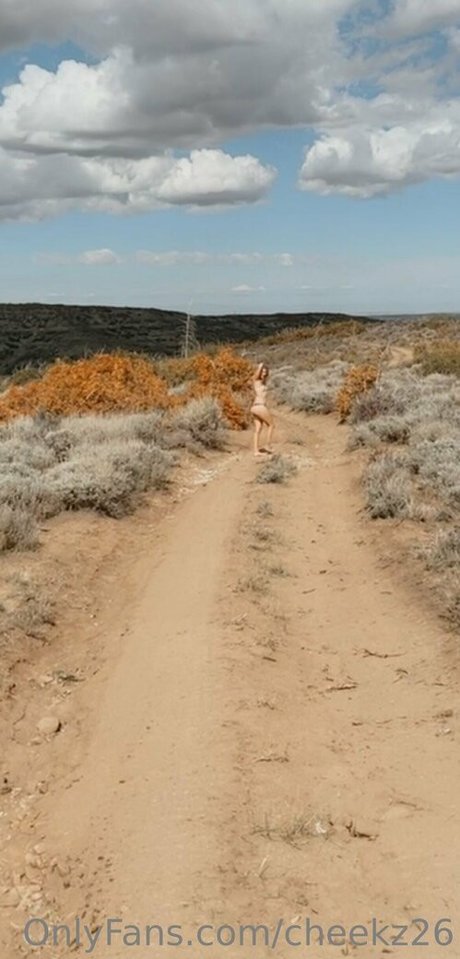 cheekz26 model xxx galleries