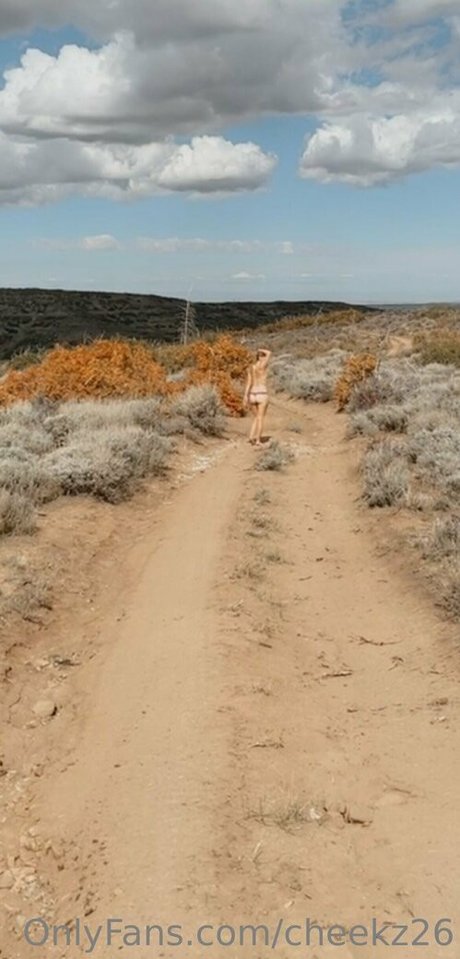 cheekz26 pretty actress images