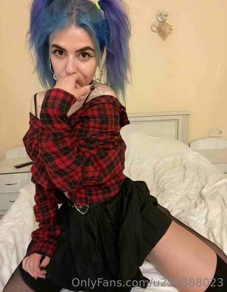 blueillusion beautiful model pictures