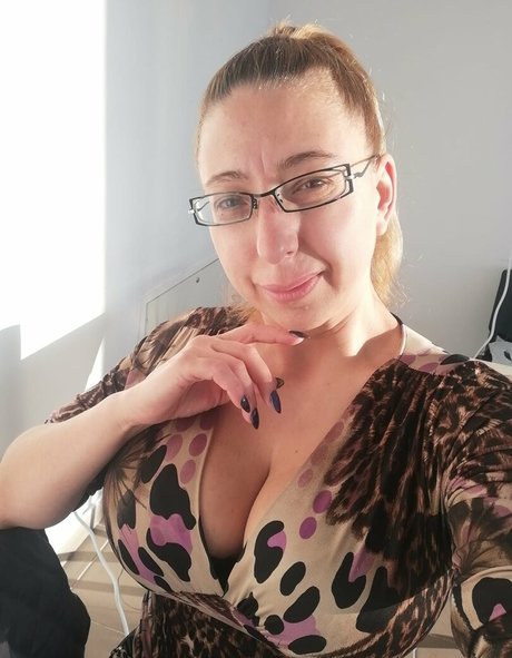 Aurica Velcota best star images