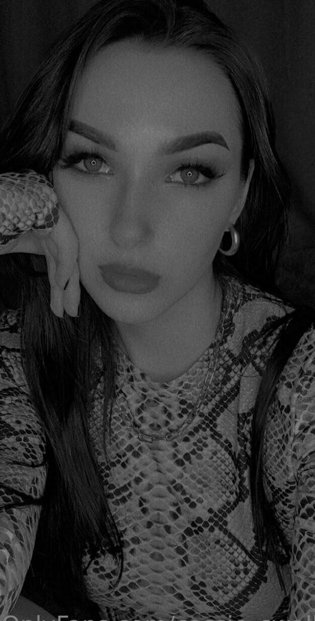 cassie swallows beautiful pornstar images