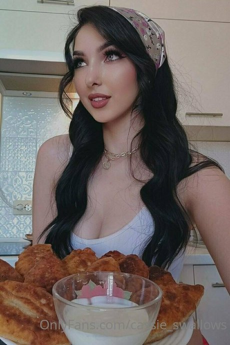 cassie swallows pornstar adult images