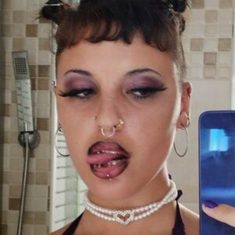 freeonlyandriu model nude photos