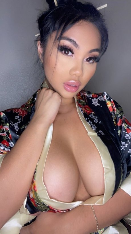 tall busty onlyfans pretty archive