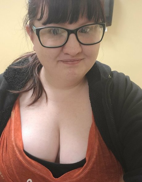 thictyphbbw sexy pornstar img