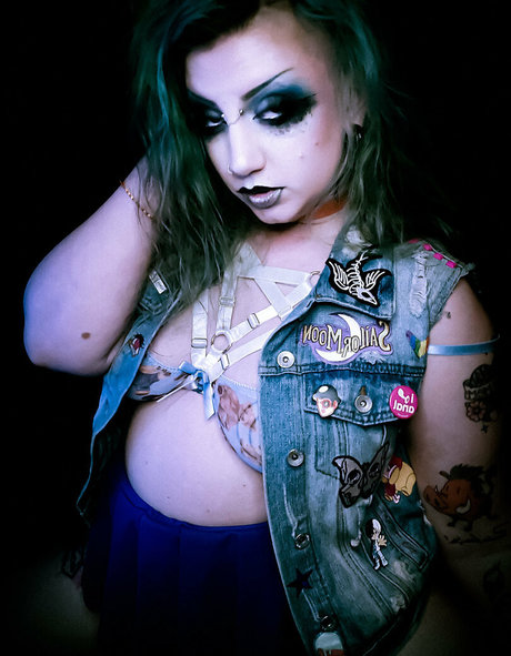 dm onlyfans hot naked images