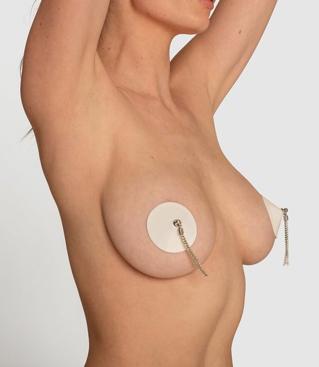 Alicia Davis star sexy photo