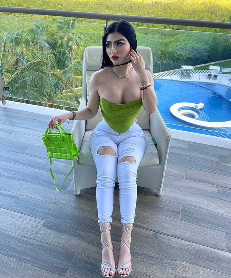 priscilainzunza star top photo