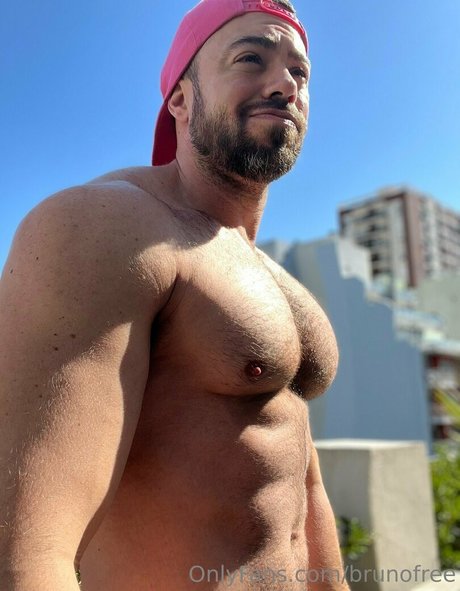 brunofree nude model photos