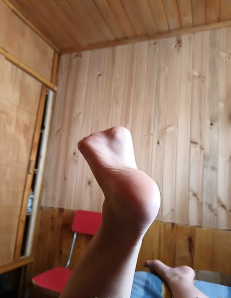 paufeet75 pornographic model pictures