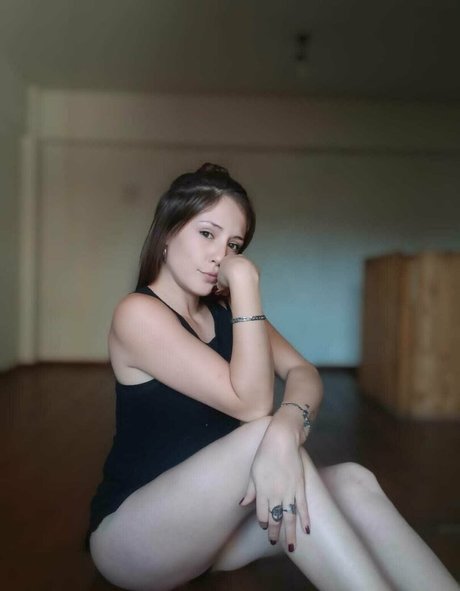 babymeeli hd actress image