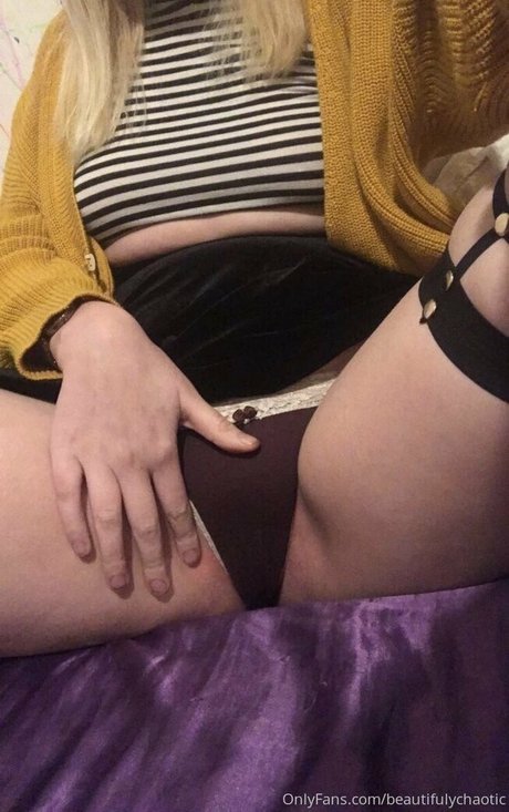 beautifulychaotic star sexy gallery