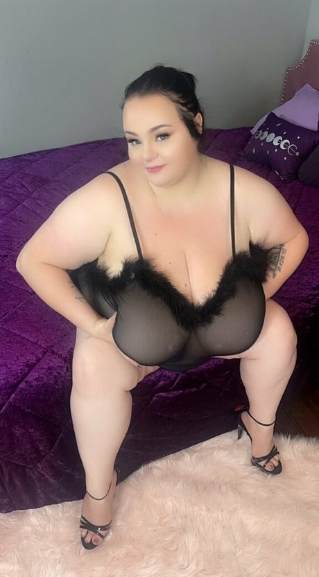 peytonthomasvip hot star images