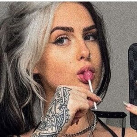 izzysiim star sex image