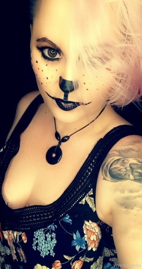 weirdartgirljo model pornographic image