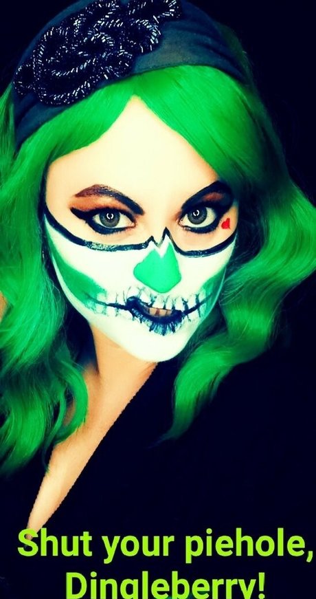 weirdartgirljo top model pics