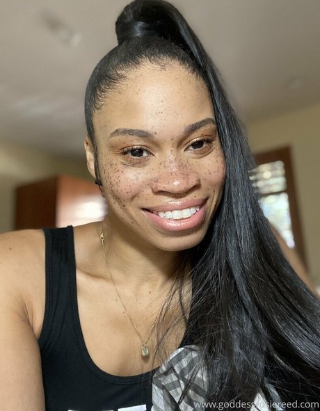 goddessrosiereed model beautiful photos