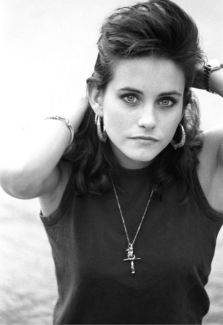 Courtney Cox star nudes gallery