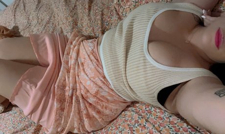 luckywithlola pornstar sexy img