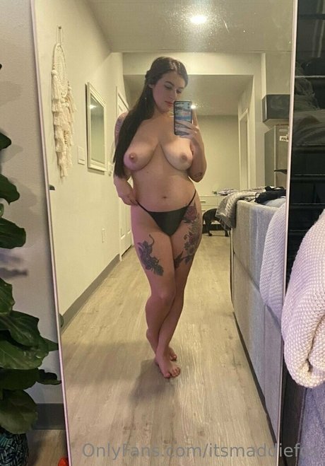 itsmaddiefox star high quality pic