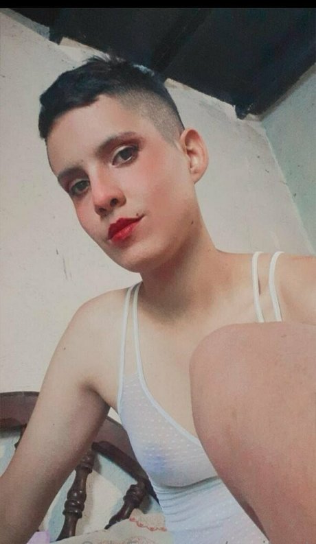 regihoot sex model image