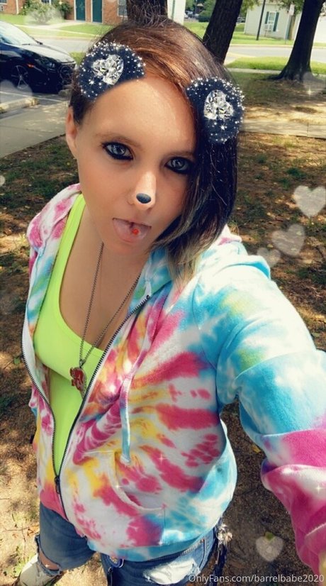 barrelbabe2020 hot actress image