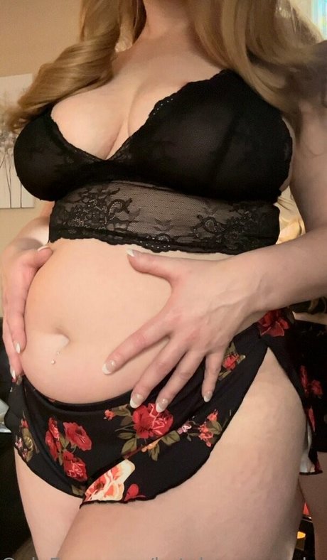 katylovessnacks star hot gallery