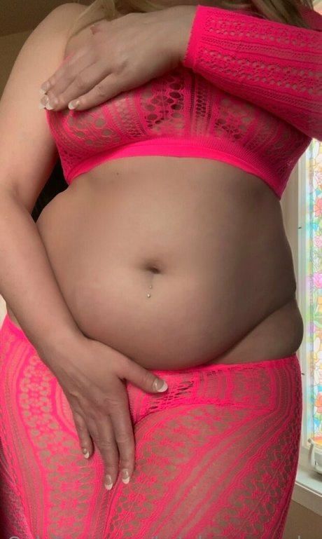 katylovessnacks exclusive star pictures