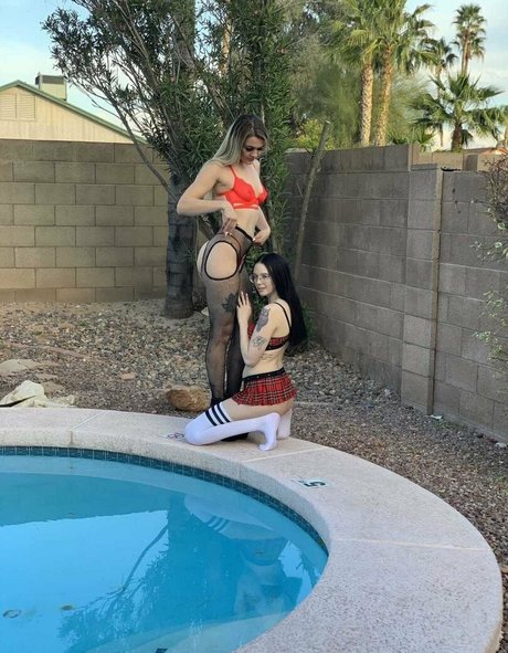 legsnlingerie nice model photos