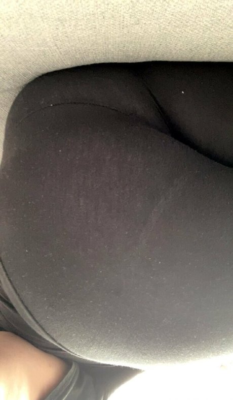 chloeyblack art actress pictures