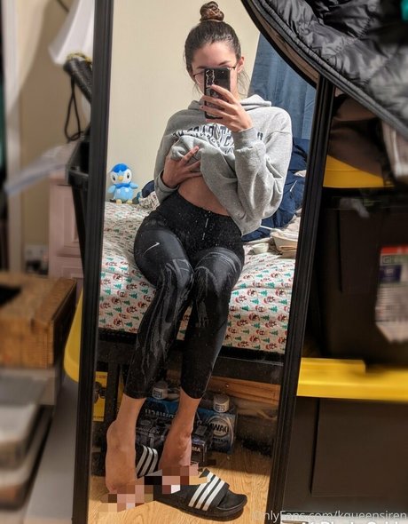 kqsiren naked actress pictures