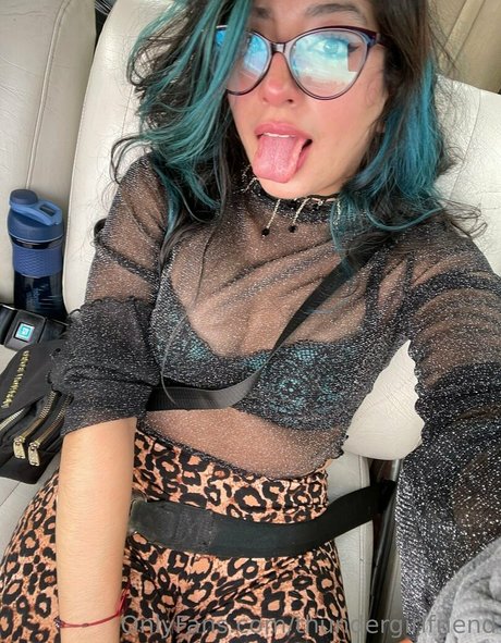 thundergirlfriend model pretty galleries