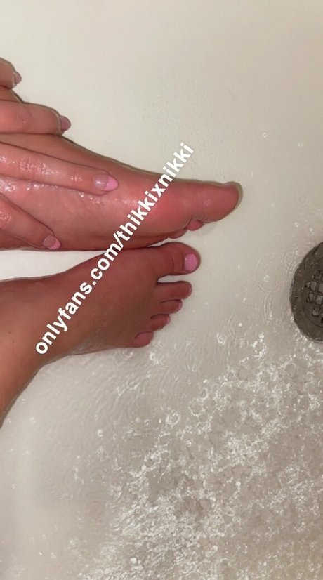 thikkixnikki model picture