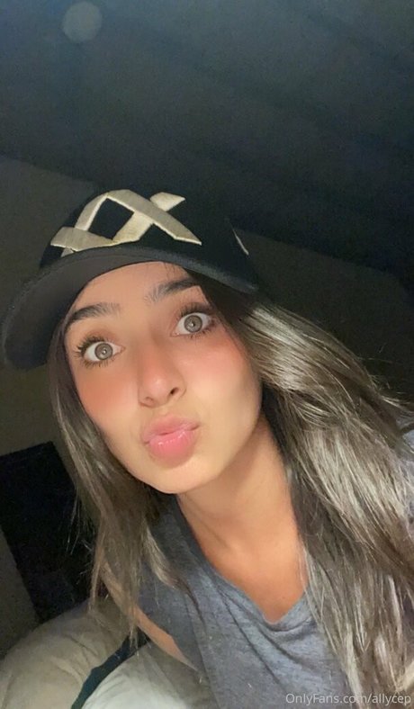 ceplia model hot pic