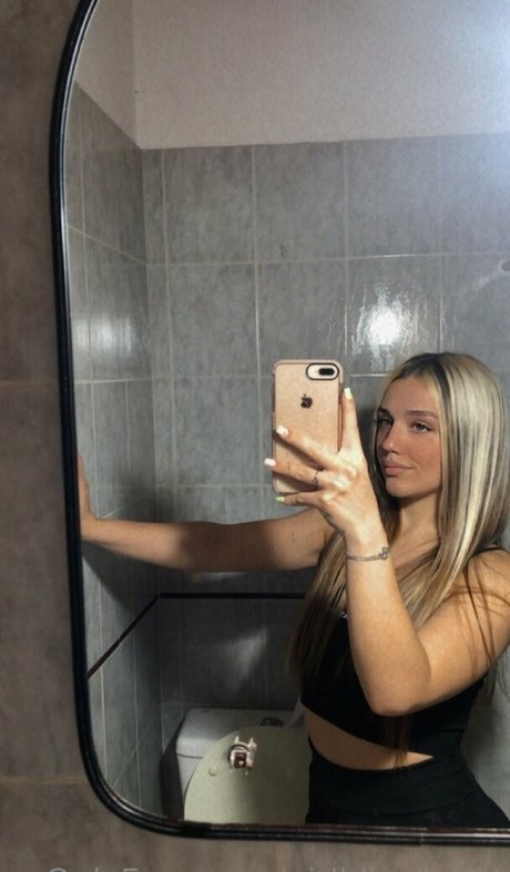 girlblondehot pornstar erotic photo