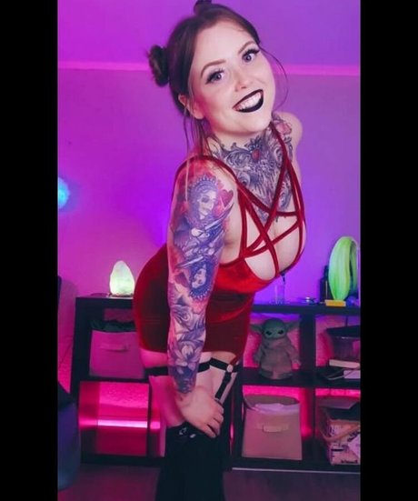 LoveLaurenn exclusive pornstar gallery