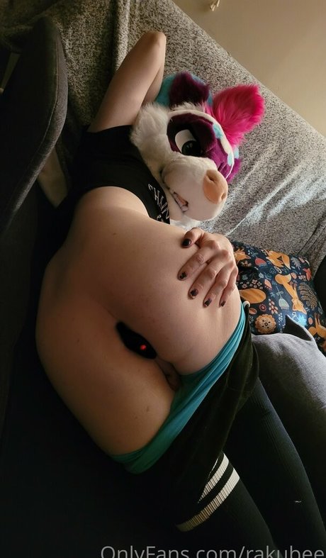 rakubee model hot galleries