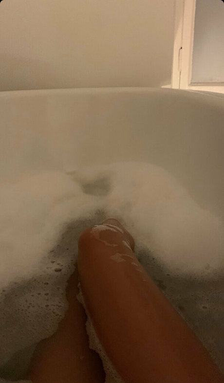 sashashhh top actress pictures