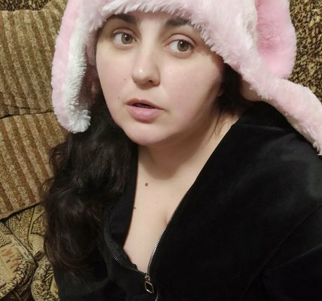 karinamoonn model porn image