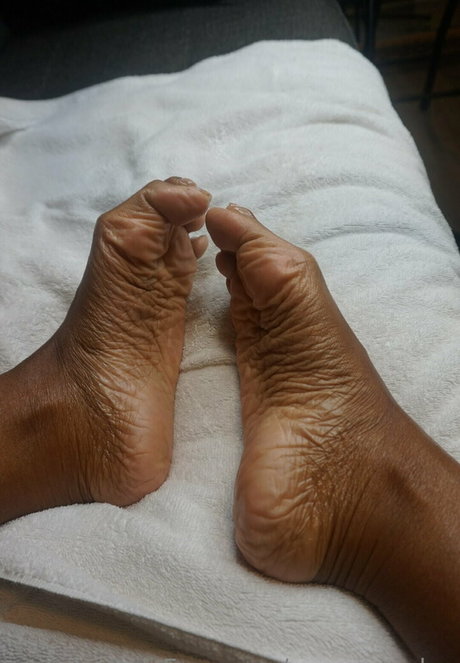 essencesoles model pornographic images