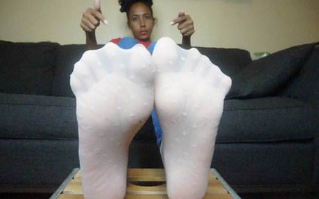 essencesoles hd model image