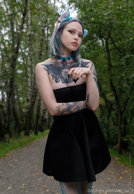 demonek0 perfect model photo